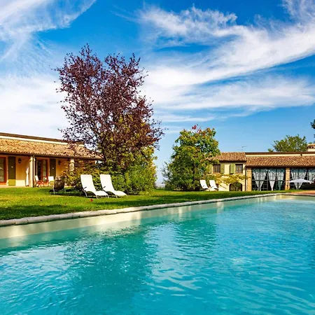 Villa La Tana Del Ghiro 18, Emma *
