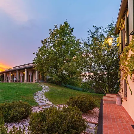 别墅 La Tana Del Ghiro 18, Emma *