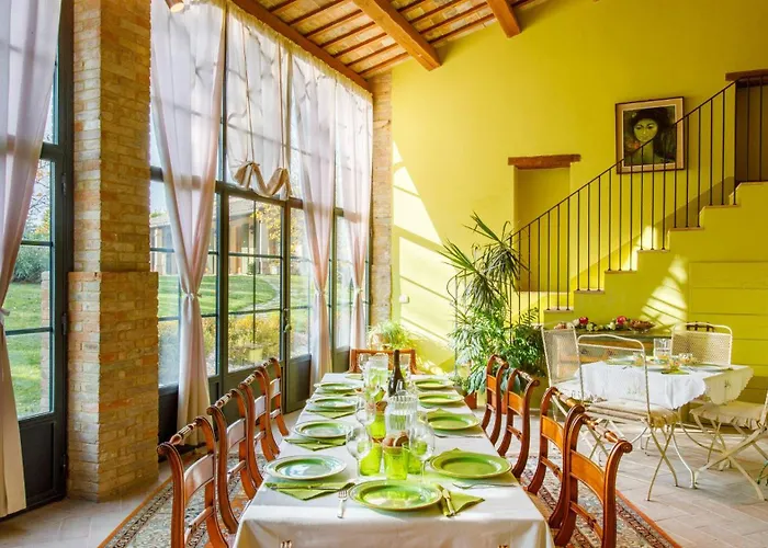 La Tana Del Ghiro 18, Emma