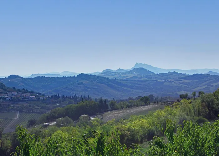 La Tana Del Ghiro 18, Emma Villa *
