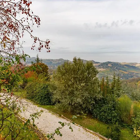 La Tana Del Ghiro 18, Emma