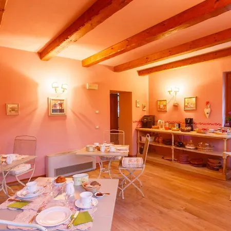 וילה La Tana Del Ghiro 18, Emma