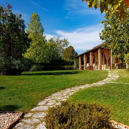 La Tana Del Ghiro 18, Emma Villa Ravena