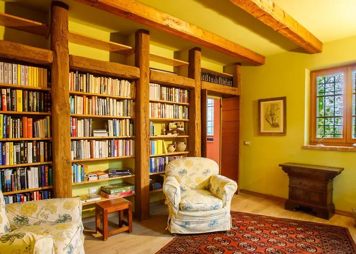 La Tana Del Ghiro 18, Emma