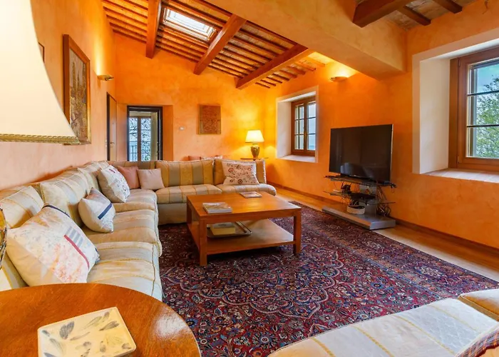 Villa La Tana Del Ghiro 18, Emma Ravenna