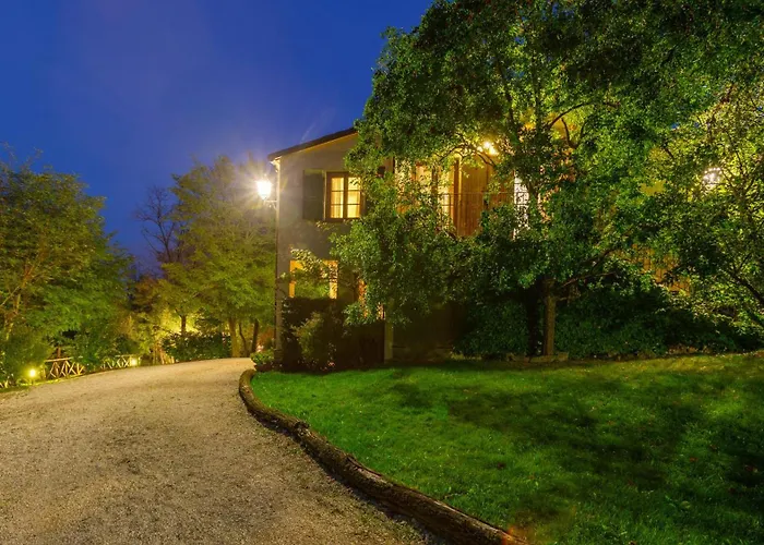 La Tana Del Ghiro 18, Emma Βίλα